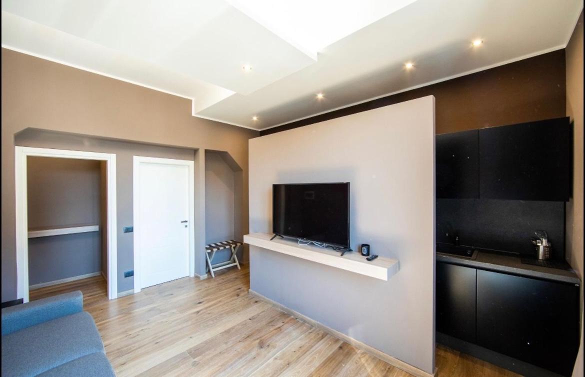 New Amazing Mono Located In Moscova District From Moscova Suites Apartments Group Мілан Екстер'єр фото